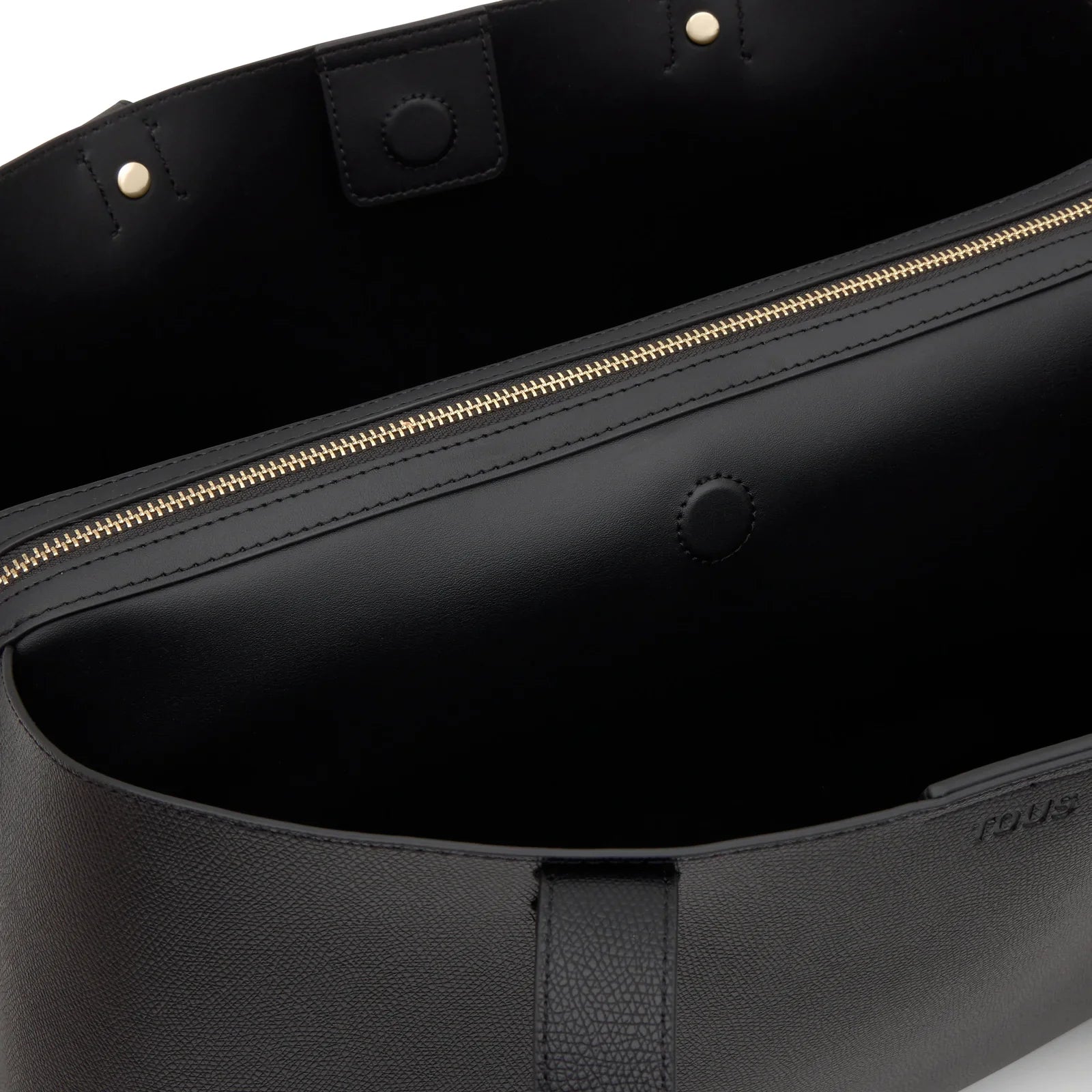 פנים תיק יד שחור עם רוכסן זהב, עיצוב יוקרתי, CHOZEN מותגים מובילים