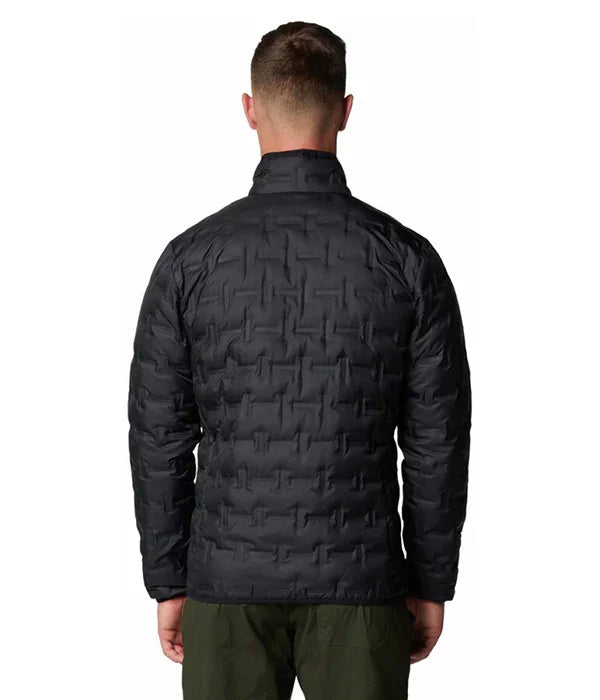 מעיל פוך שחור בעיצוב מודרני, מבט מאחור, אופנת גברים מ-CHOZEN