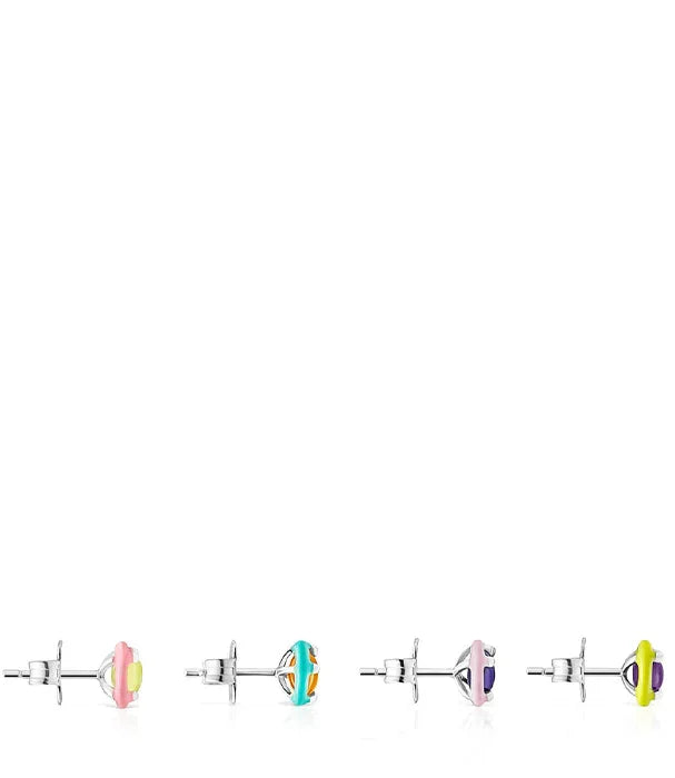 עגילי סטאד צבעוניים מכסף סטרלינג, מוצגים בשורה על רקע לבן, CHOZEN