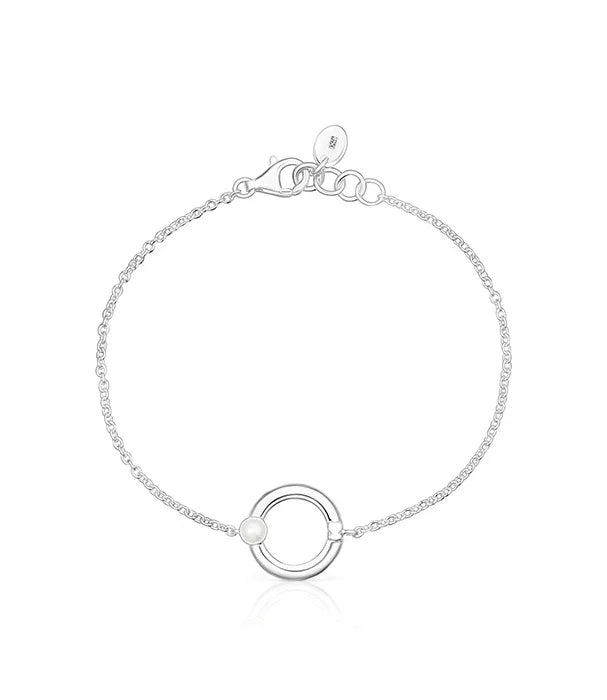 צמיד כסף עדין עם תליון עיגול, עיצוב יוקרתי מבית CHOZEN