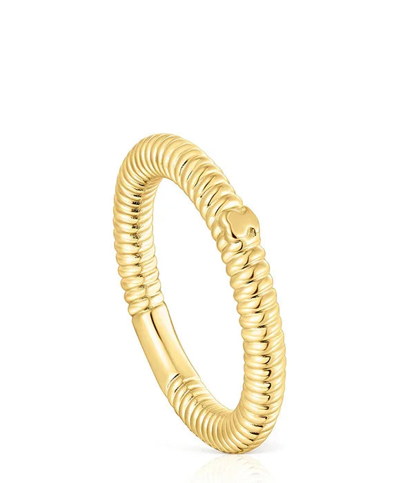 טבעת זהב מעוצבת במבנה סיבובי, תכשיט יוקרתי מבית CHOZEN