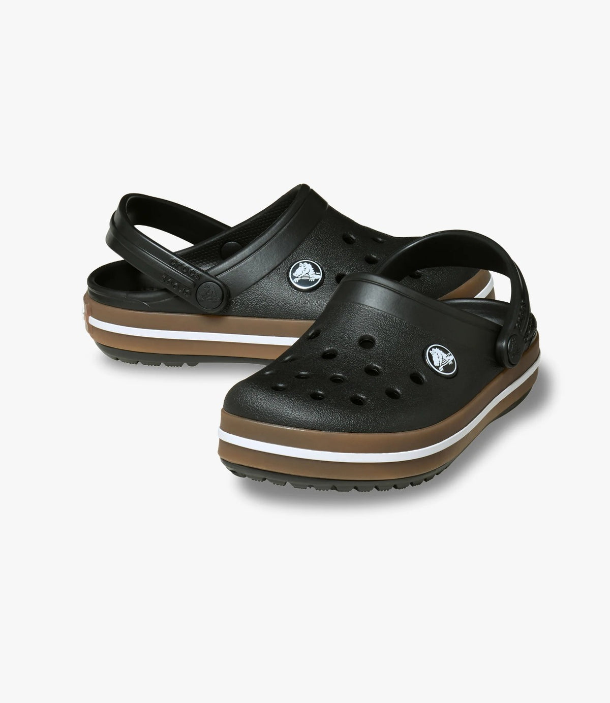 זוג כפכפי Crocband בשחור מונחים זה לצד זה בזווית קדמית - CHOZEN