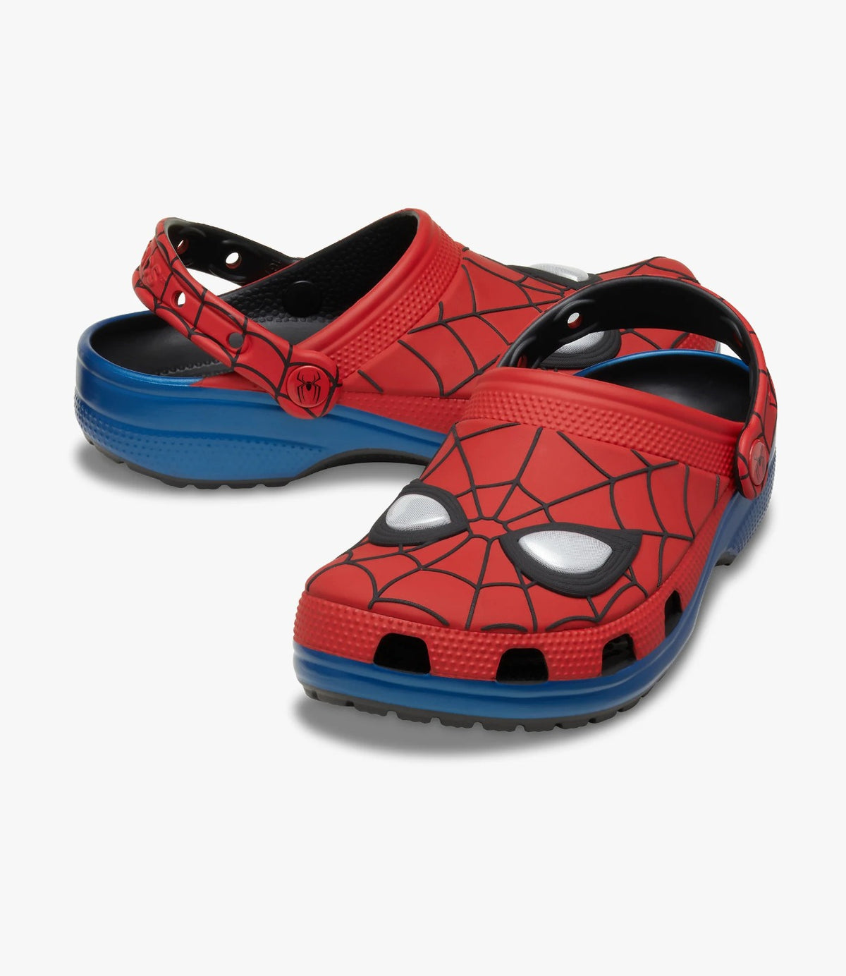 זוג כפכפי Spider-Man Classic Clog מונחים זה לצד זה בזווית - CHOZEN