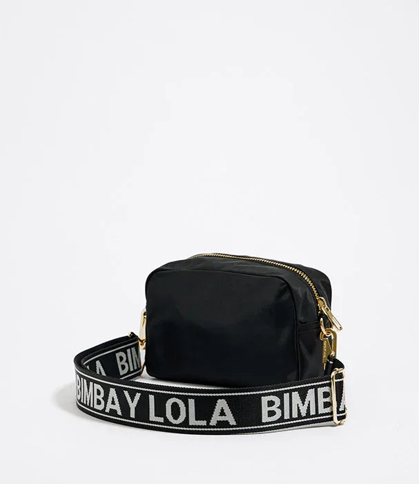 תיק צד שחור מבית BIMBAY LOLA עם רצועה ממותגת, אופנה יוקרתית באתר CHOZEN