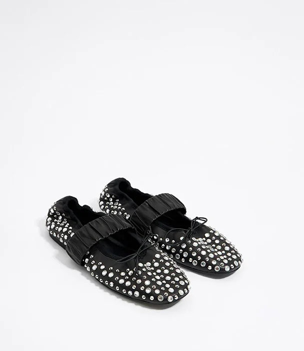 נעלי בובה שחורות עם קישוטים מנצנצים, אופנה מעוצבת CHOZEN