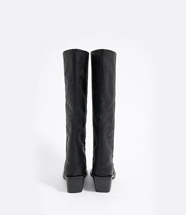 מגפיים שחורים גבוהים לנשים בעיצוב אלגנטי, צילום מאחור, CHOZEN מותגים מובילים