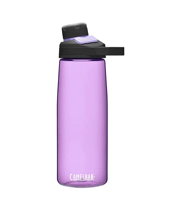 בקבוק שתייה ספורט סגול CamelBak עם פיה שחורה, מותג מוביל באתר CHOZEN
