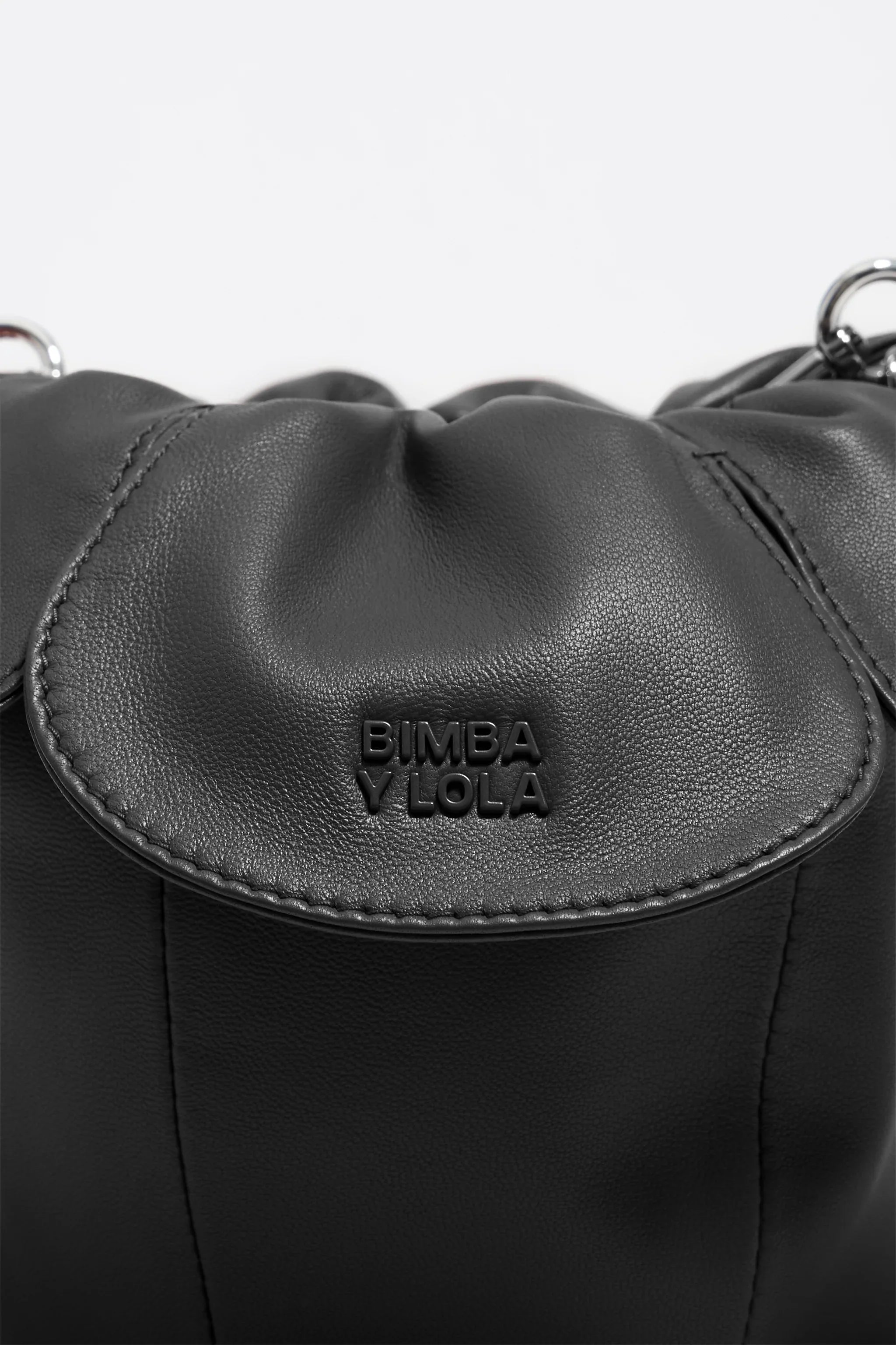 תיק עור שחור BIMBA Y LOLA יוקרתי מבית קבוצת אלפא, עיצוב קלאסי CHOZEN