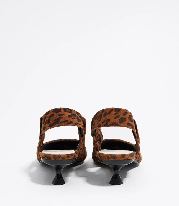 סנדלי עקב נמוך עם הדפס מנומר חום, צילום אחורי, CHOZEN מותגים מובילים