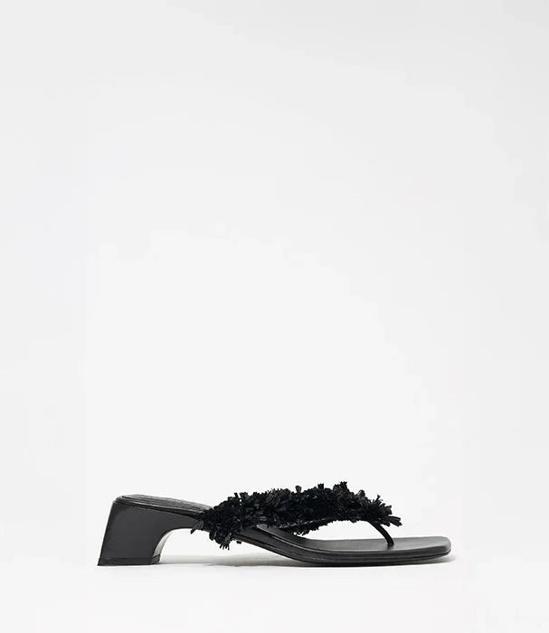 כפכף נשים אופנתי שחור עם עקב קטן ורצועה פרוותית, CHOZEN מותגים מובילים