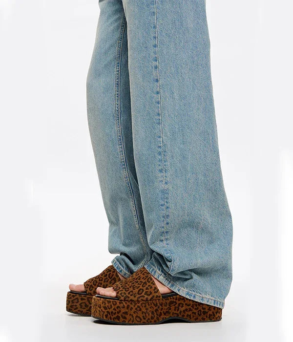 ג׳ינס רחב ונעלי פלטפורמה מנומרות, טרנדי, אופנת נשים CHOZEN