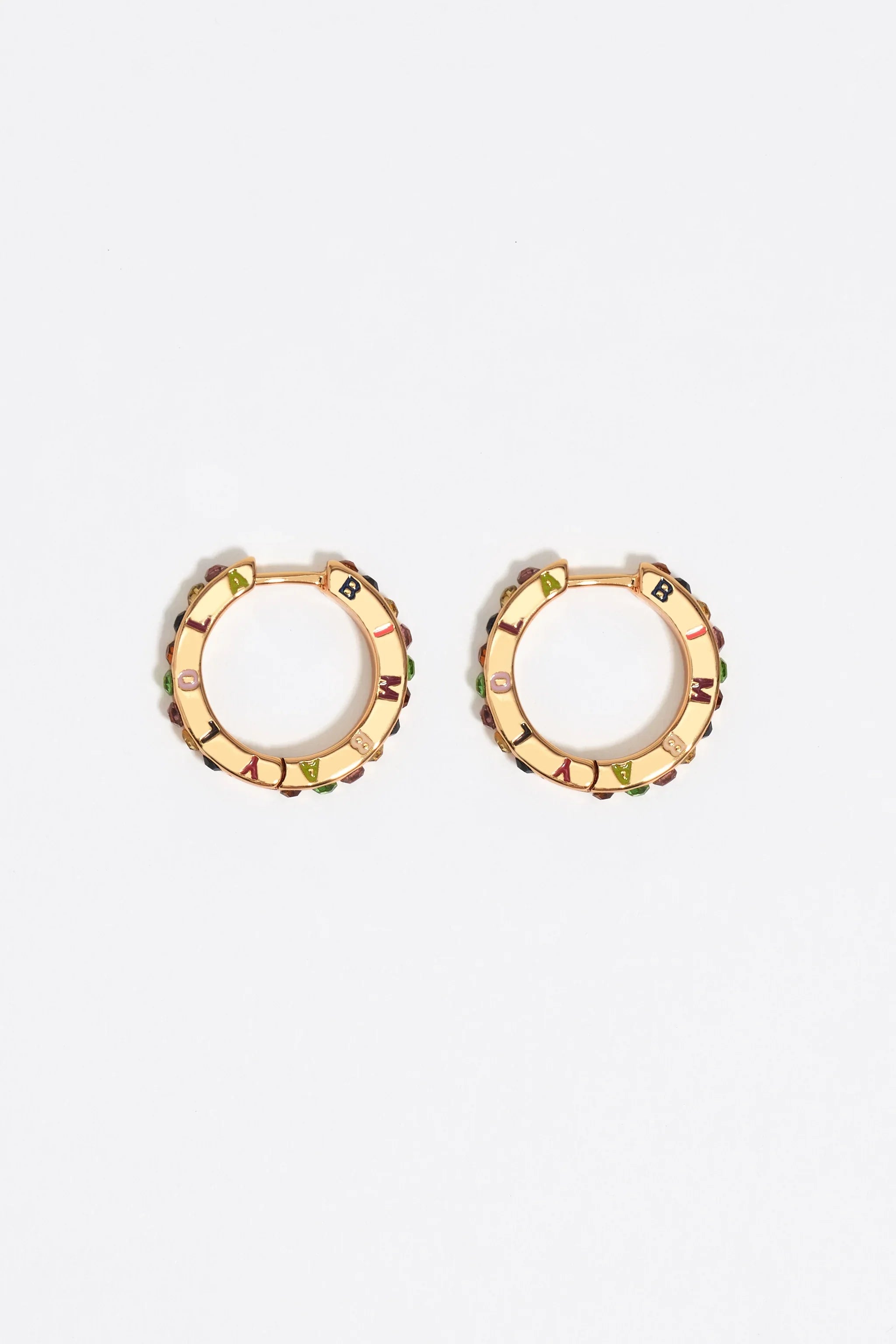 עגילי חישוק זהב עם אותיות צבעוניות, תכשיטים יוקרתיים CHOZEN קבוצת אלפא