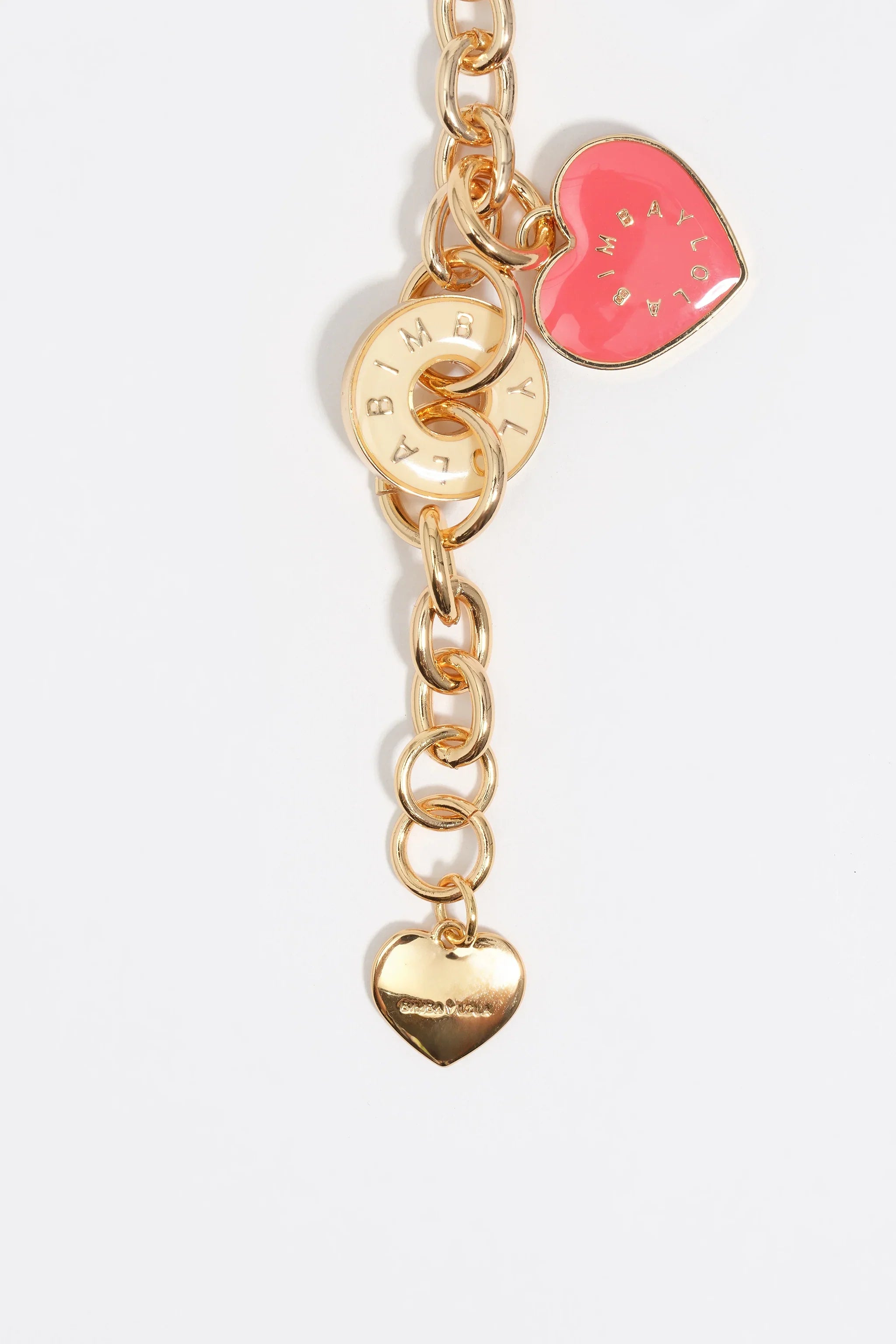 צמיד זהב עם תליוני לב BIMBA Y LOLA, עיצוב אלגנטי, אופנה יוקרתית ב-CHOZEN