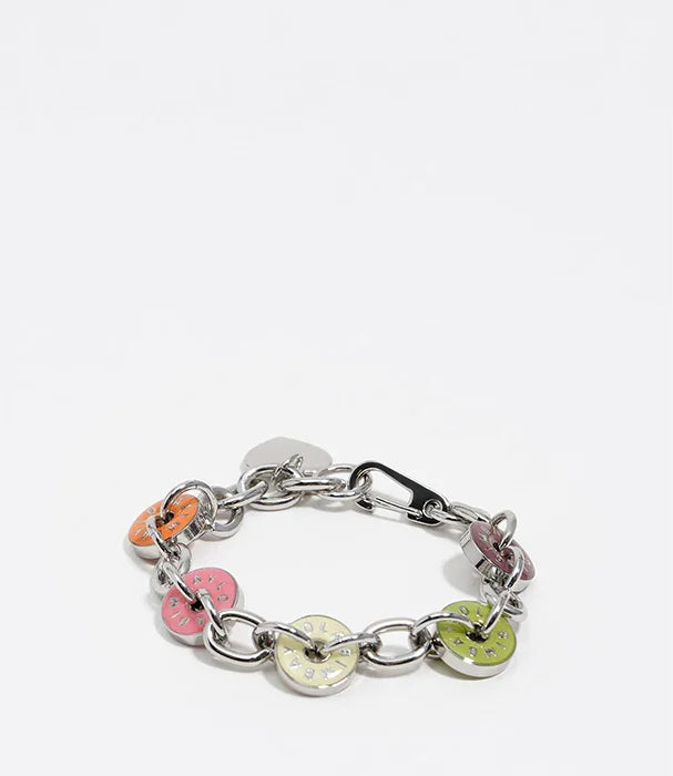 צמיד חוליות כסף עם תליונים צבעוניים, עיצוב אופנתי מחנות CHOZEN, מבית קבוצת אלפא