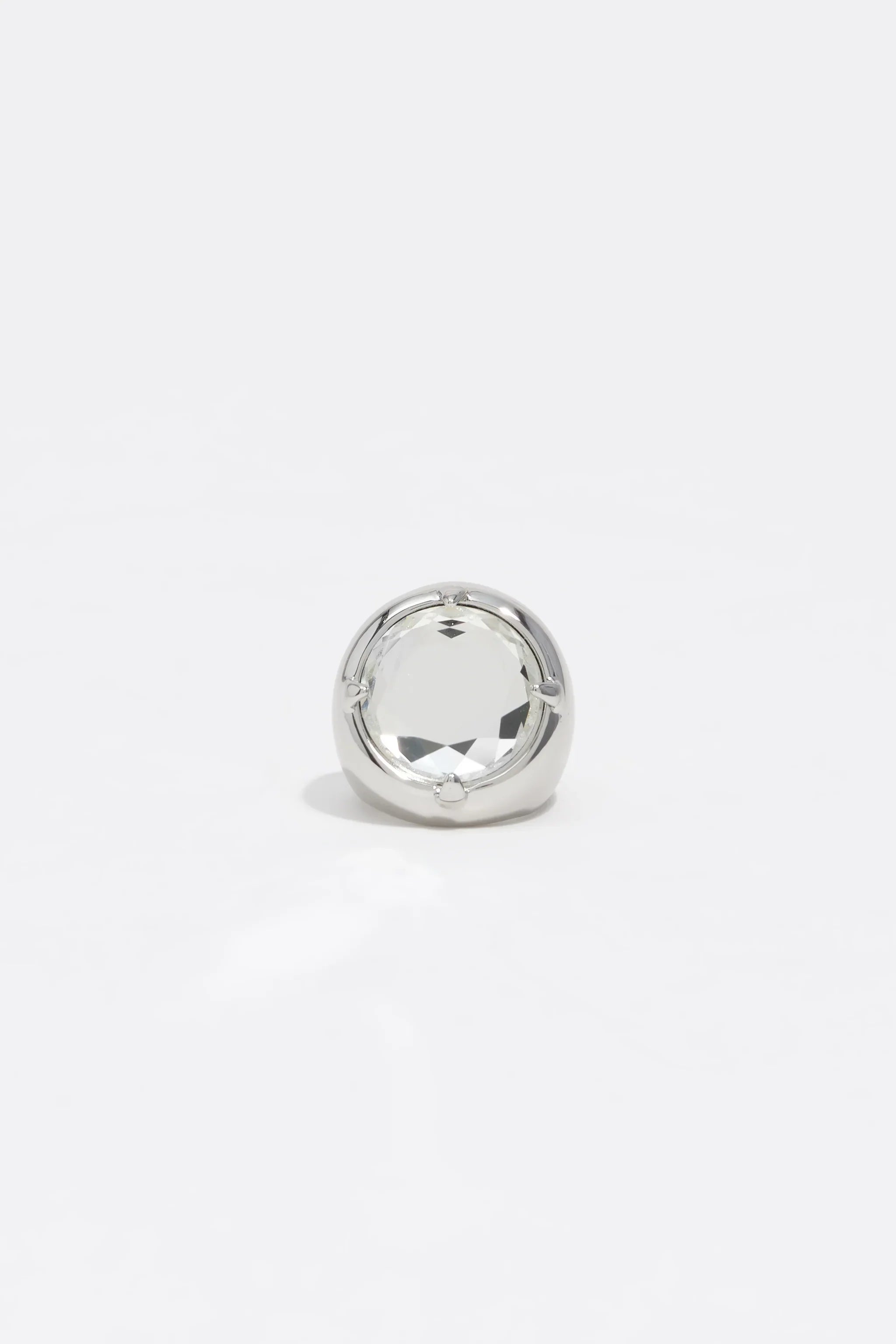 טבעת כסף עגולה עם אבן שקופה בעיצוב ייחודי, תכשיטי אופנה מבית CHOZEN