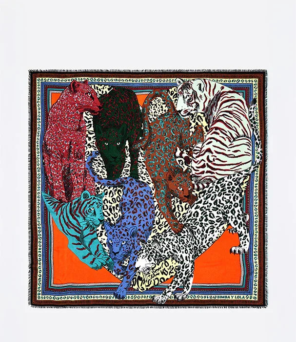 צעיף מעוצב של CHOZEN, דוגמת נמרים צבעוניים על רקע כתום, אופנה יוקרתית