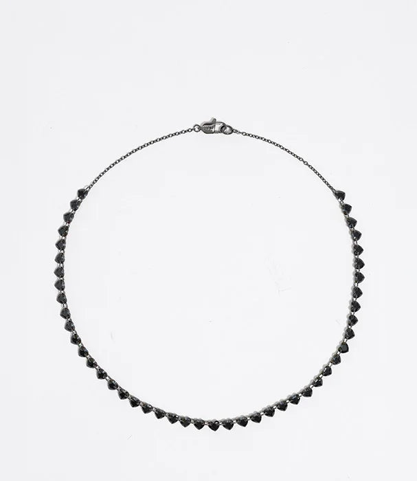 שרשרת כסף עם אבני חן שחורות בעיצוב מודרני, תכשיטים יוקרתיים CHOZEN