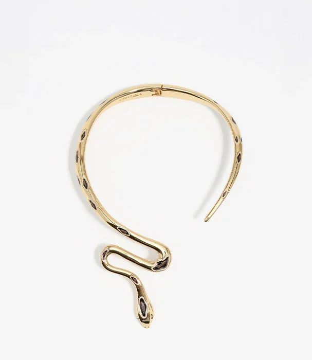 קולייר בצורת נחש מזהב מבית CHOZEN, תכשיט אופנה יוקרתי עם עיצוב ייחודי