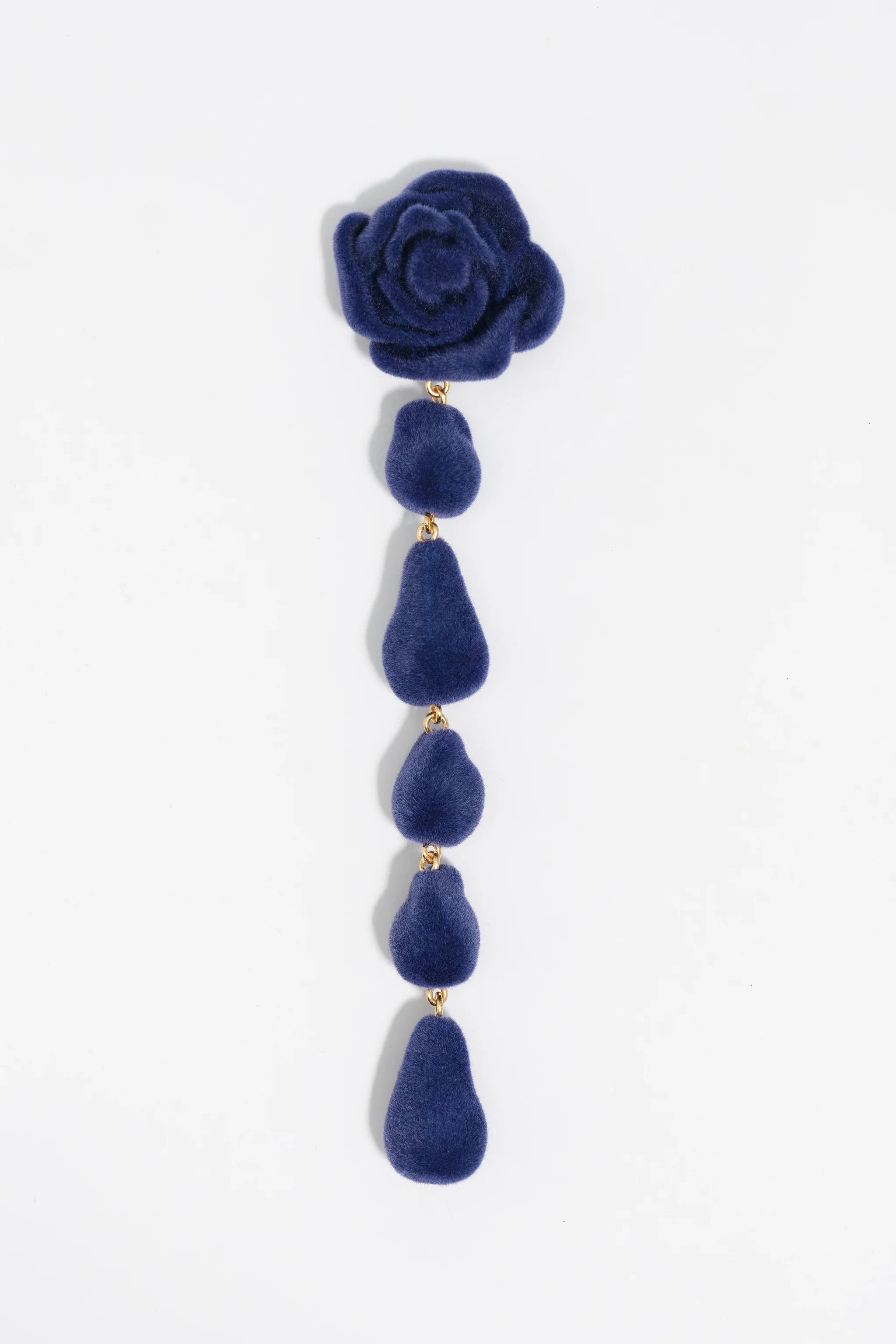 עגיל תלוי קטיפה כחול מעוצב בצורת ורד ואלמנטים טיפה, אקססוריז אופנה CHOZEN