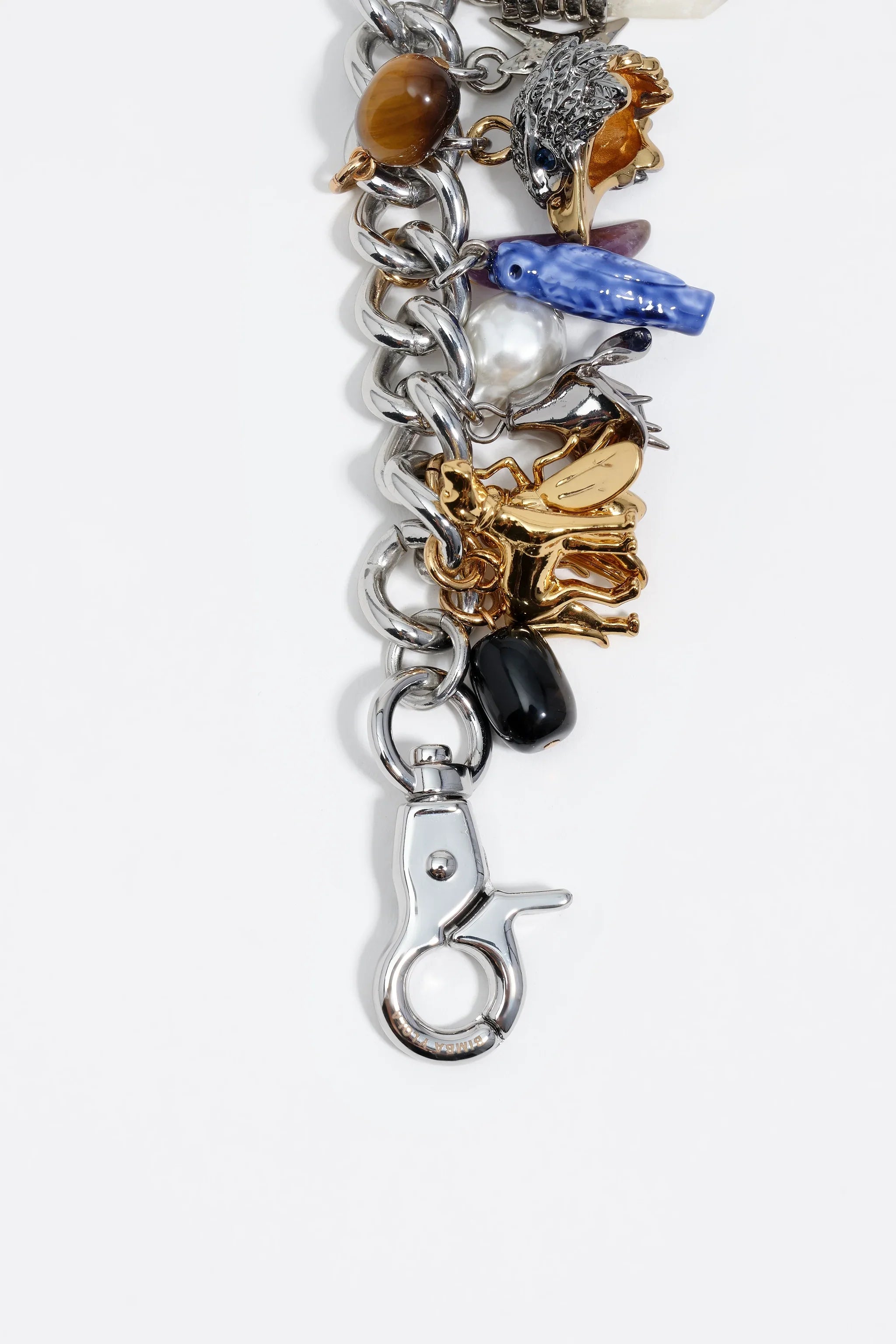 שרשרת כסף עם תליונים צבעוניים, חרוזים, ופנינה, מוצר ייחודי של CHOZEN