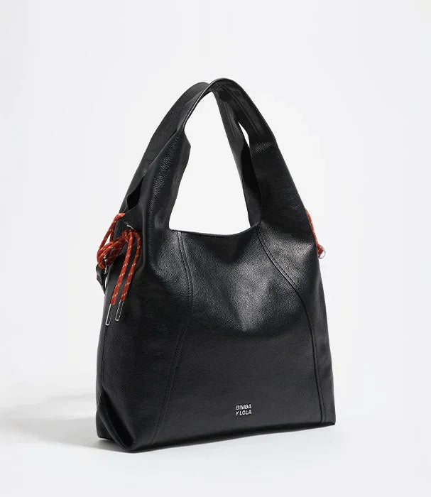 תיק יד מעור שחור עם חוטי צד אדומים, מותג BIMBA Y LOLA, קבוצת אלפא CHOZEN