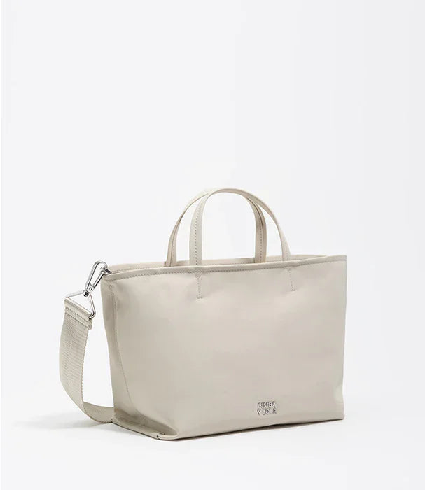 תיק יד אופנתי בגוון בז' עם ידית ורצועת כתף, מבית CHOZEN, קבוצת אלפא