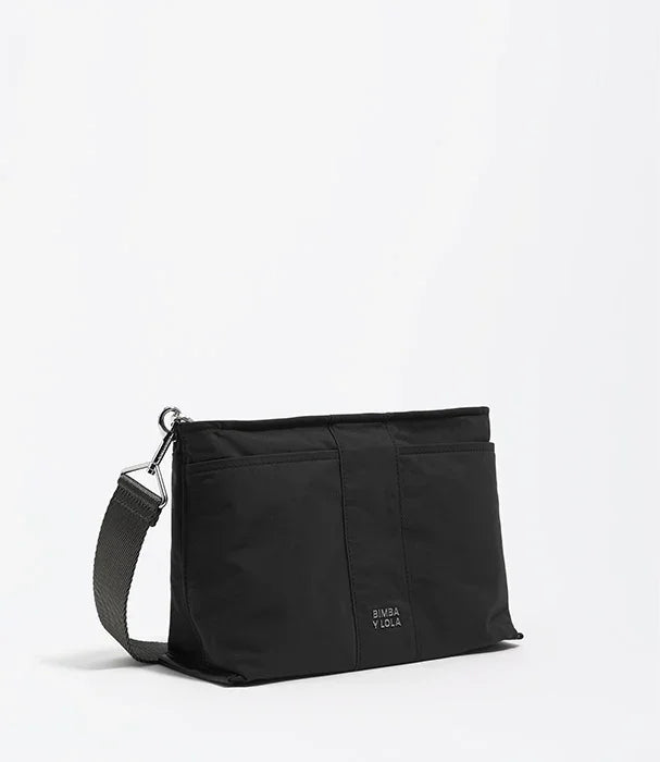 תיק יד שחור לאישה עם רצועה מבד, עיצוב יוקרתי מהמותגים המובילים ב-CHOZEN