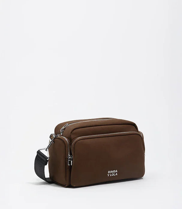 תיק צד חום לנשים BIMBA Y LOLA עם רצועה שחורה, אופנתי מיינליין CHOZEN, רקע לבן