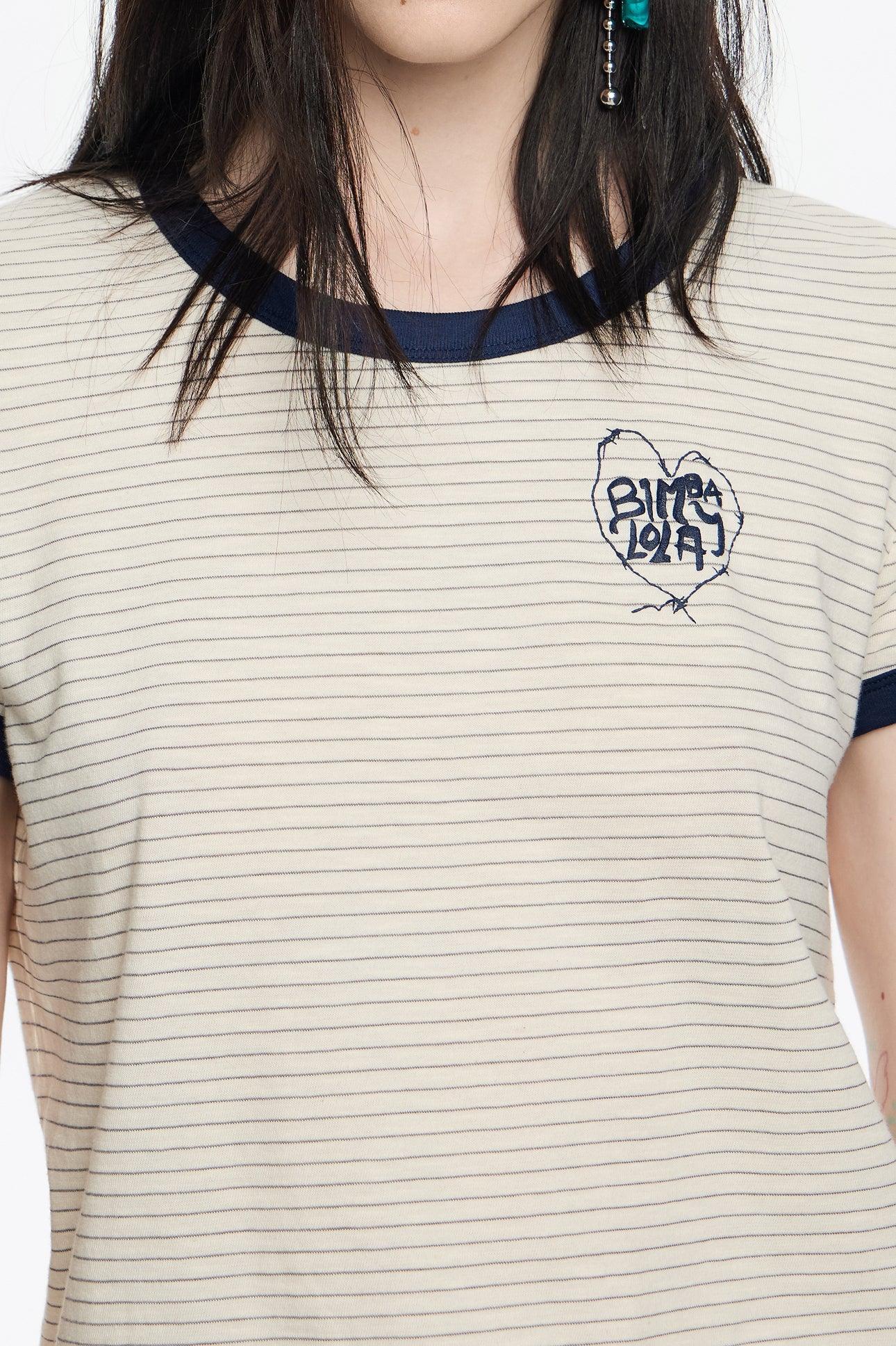 טי שירט פסים לנשים BIMBA Y LOLA עם רקמת לב, אופנה מבית CHOZEN