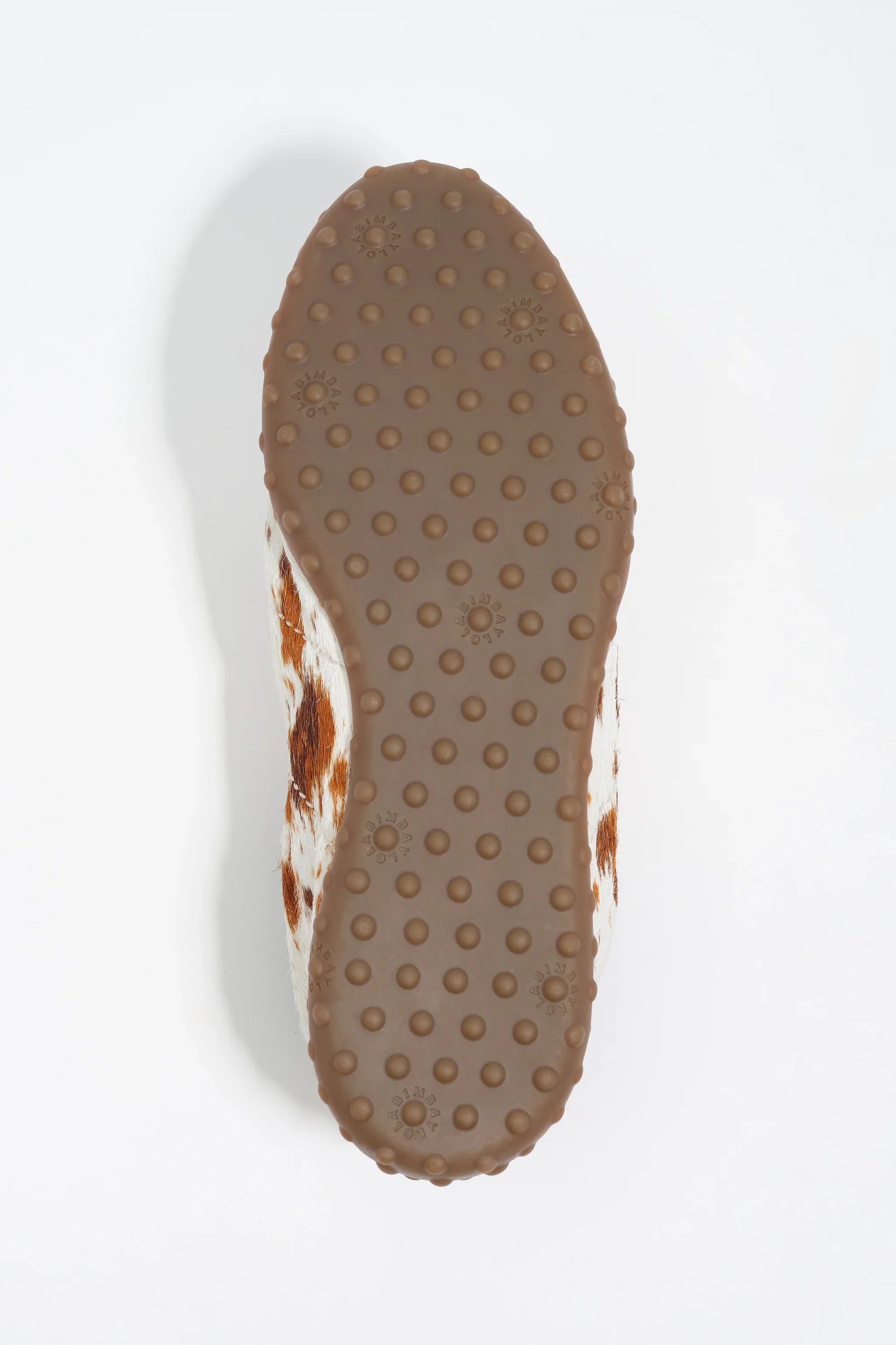 סוליית נעל חומה עם נקודות בולטות, נעלי אופנה, CHOZEN, קבוצת אלפא