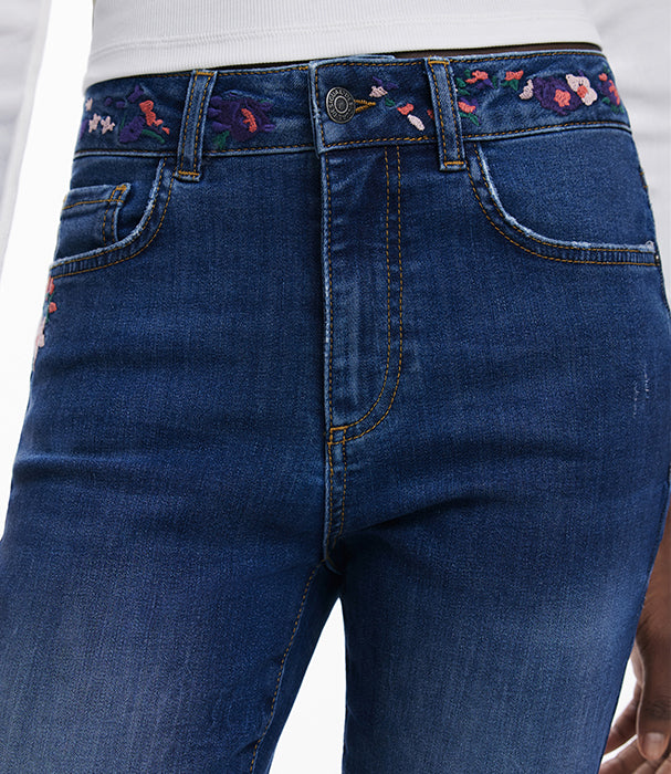 דזיגואל ג'ינס לנשים