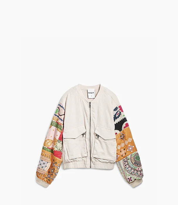 מעיל נשים אופנתי עם שרוולים בטקסטיל צבעוני בעיצוב בוהו, CHOZEN מותג עליוניות מעוצבות