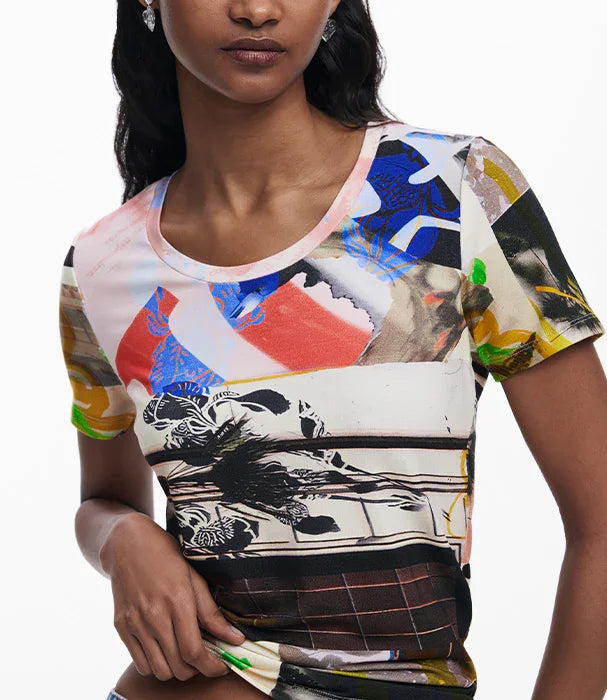 חולצת טי צבעונית לאישה עם הדפס גרפי, אופנה עכשווית מבית CHOZEN