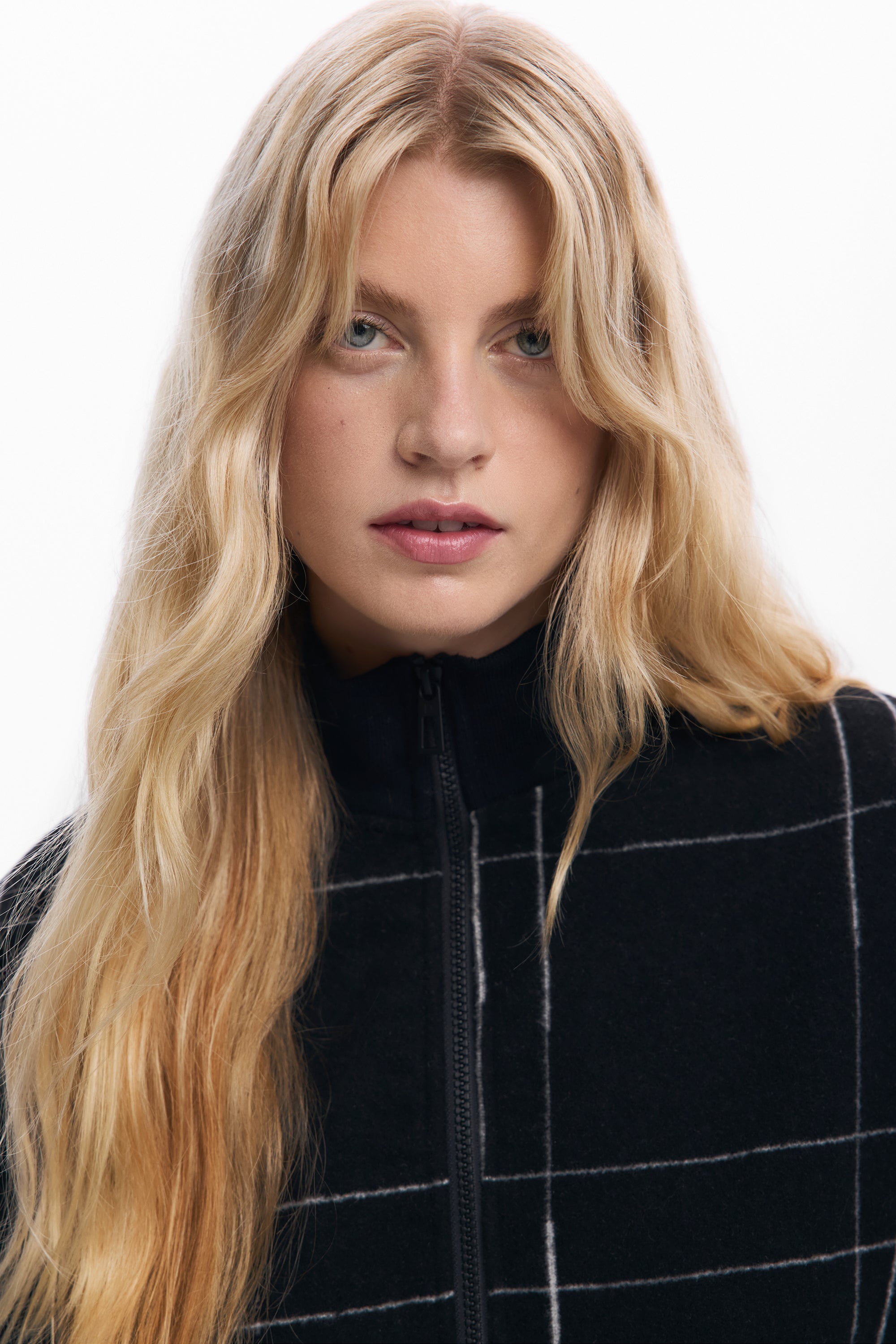 דזיגואל פונצ'ו לנשים