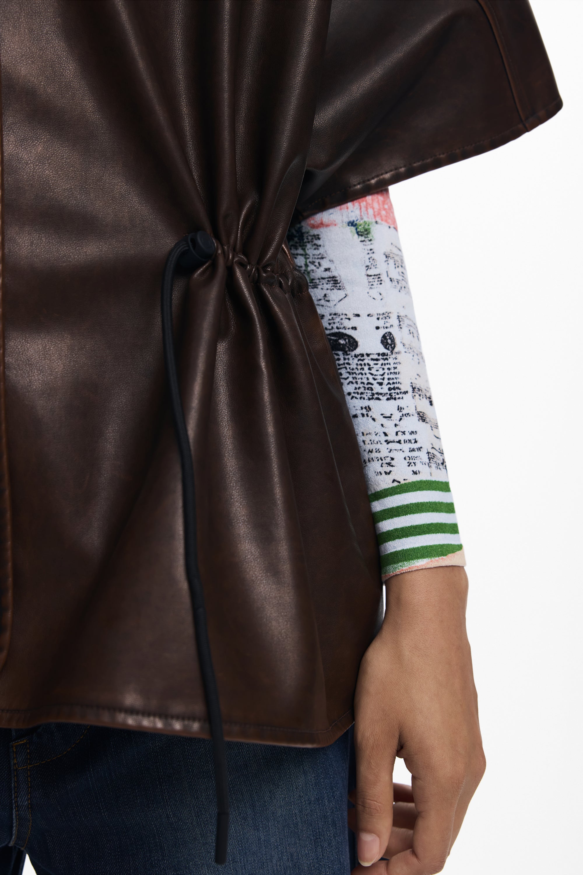 דזיגואל פונצ'ו לנשים