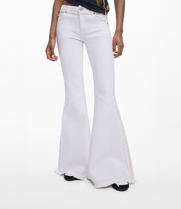 דזיגואל ג'ינס לנשים