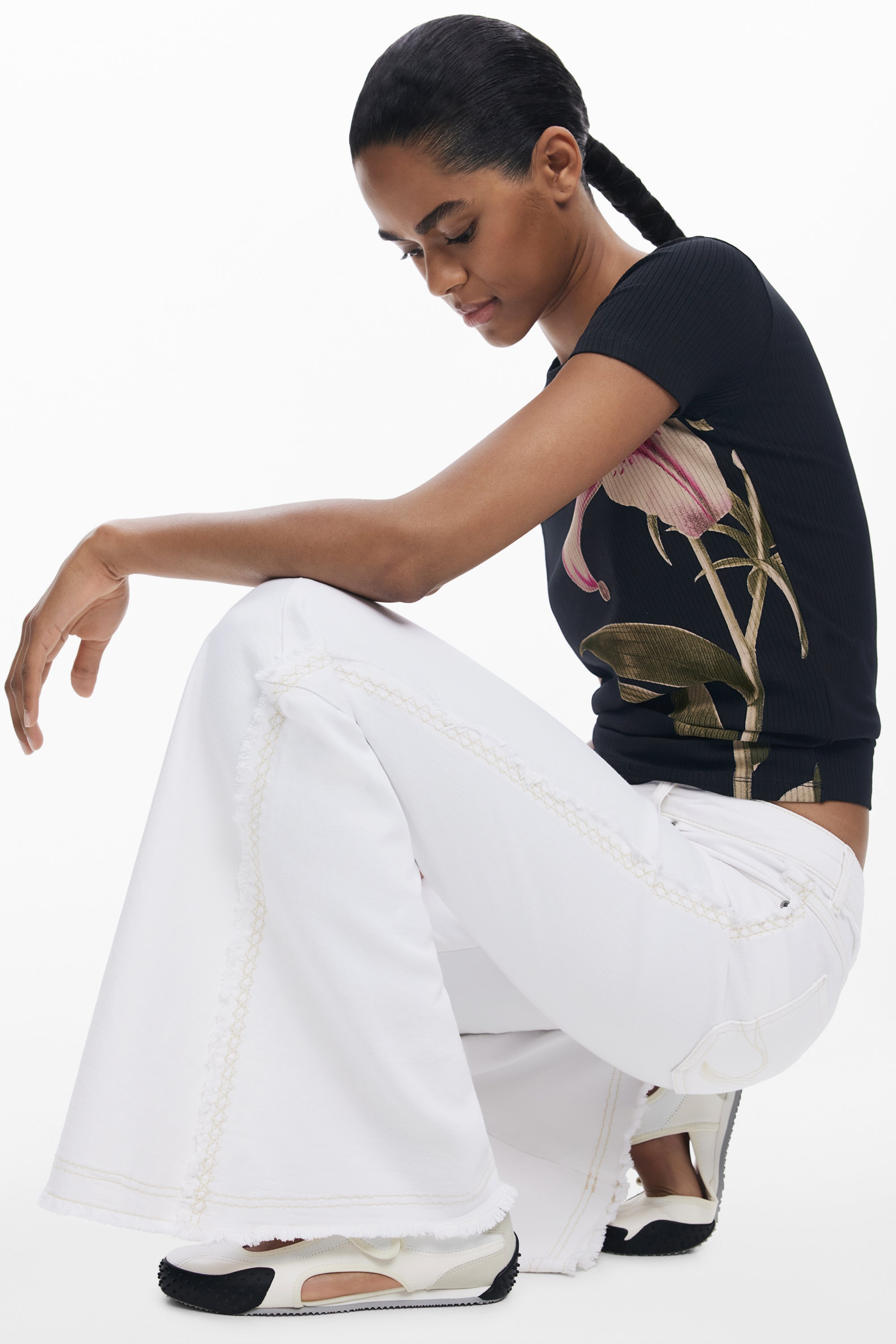 דזיגואל ג'ינס לנשים