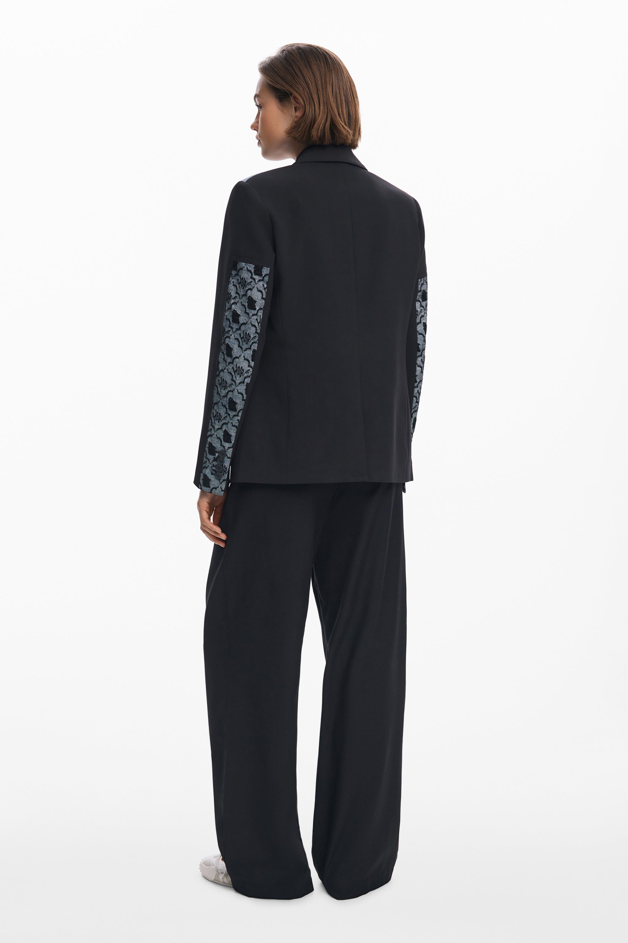 דזיגואל בלייזר לנשים