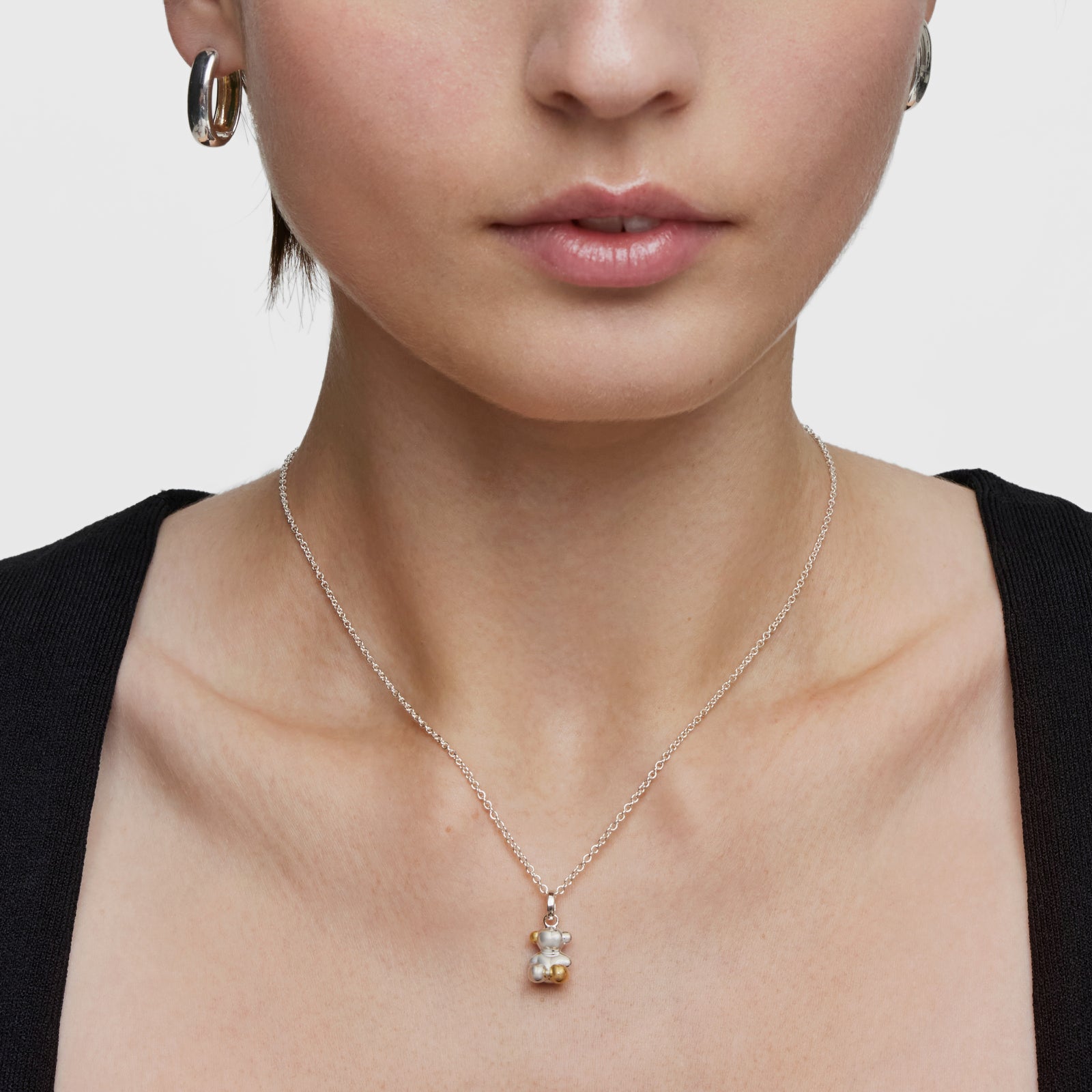 טואוס תליון דובי Bold Bear בשני גוונים