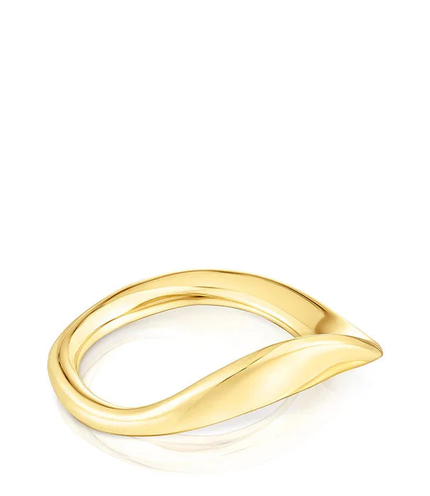 טבעת זהב מעוצבת בקווים חלקים, תכשיט יוקרתי של CHOZEN מקבוצת אלפא