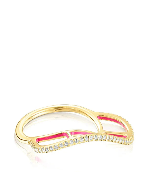 טבעת זהב בעיצוב ייחודי עם שיבוץ אבנים ופרטים וורודים מבית CHOZEN