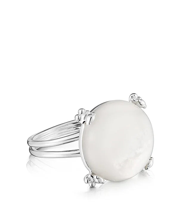 טבעת כסף עם אבן עגולה לבנה, תכשיט יוקרתי מבית המותגים המובילים CHOZEN