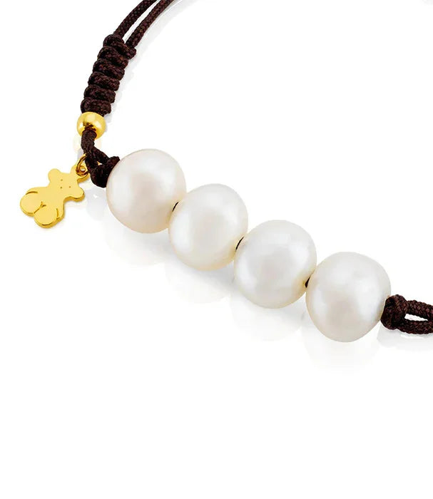 צמיד פנינים עם תליון דובי זהב על חוט שחור, תכשיט יוקרתי של CHOZEN