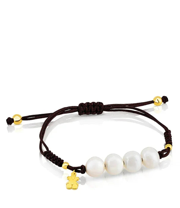 צמיד חוט שחור עם ארבעה חרוזי פנינה ולבבות זהב, קמע יוקרתי מבית CHOZEN