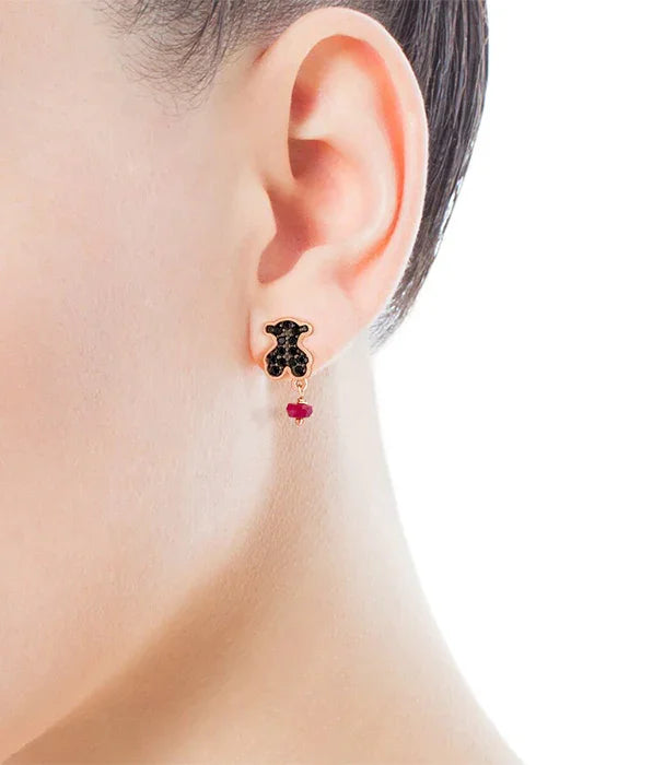 עגיל דוב בצבע שחור עם תליון קטן אדום, עגילי נשים אופנתיים מ-CHOZEN