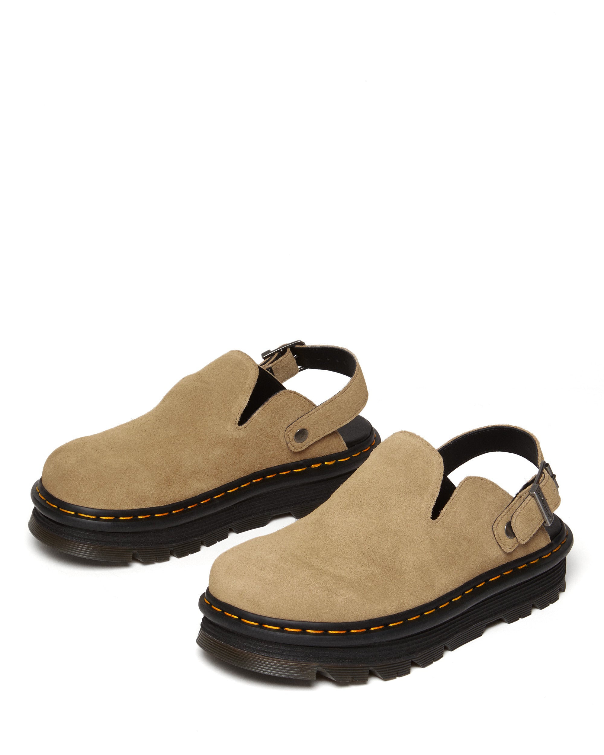 ד"ר מרטנס כפכפים סגורים עם פלטפורמה ZEBZAG MULE מזמש לנשים