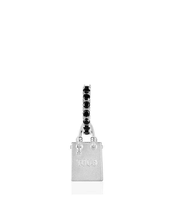 עגיל כסף עם תליון תיק קטן ומעוטר אבנים שחורות TOUS, מבית קבוצת אלפא