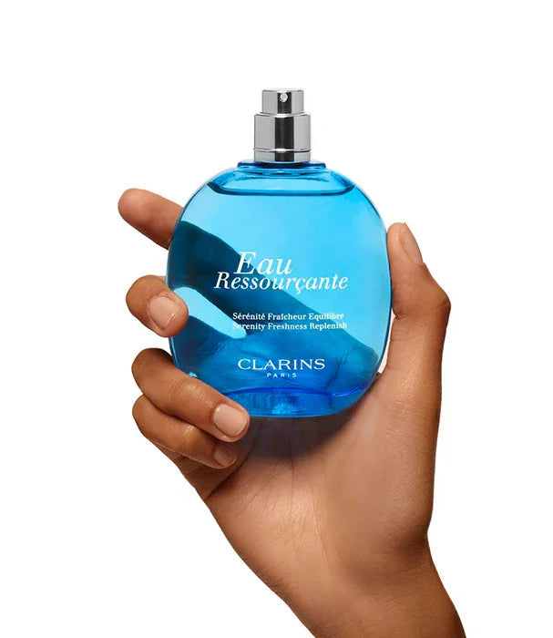 בקבוק בושם Clarins Eau Ressourçante כחול מונף ביד, מוצר יוקרה CHOZEN