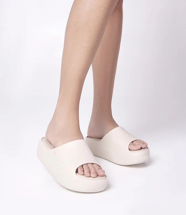 מליסה כפכפי סליידס פלטפורמה לנשים