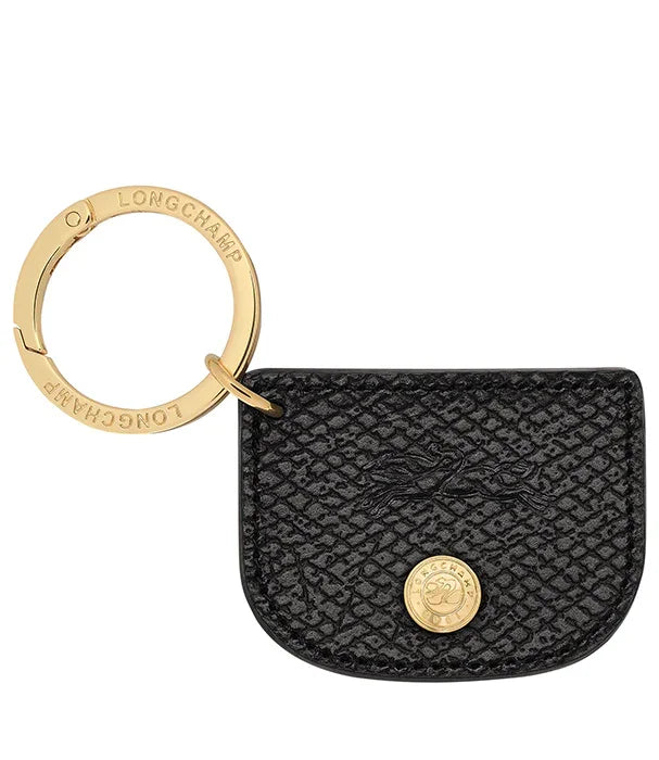 מחזיק מפתחות עור שחור Longchamp עם טבעת מתכת זהובה, מוצר פרימיום באתר CHOZEN